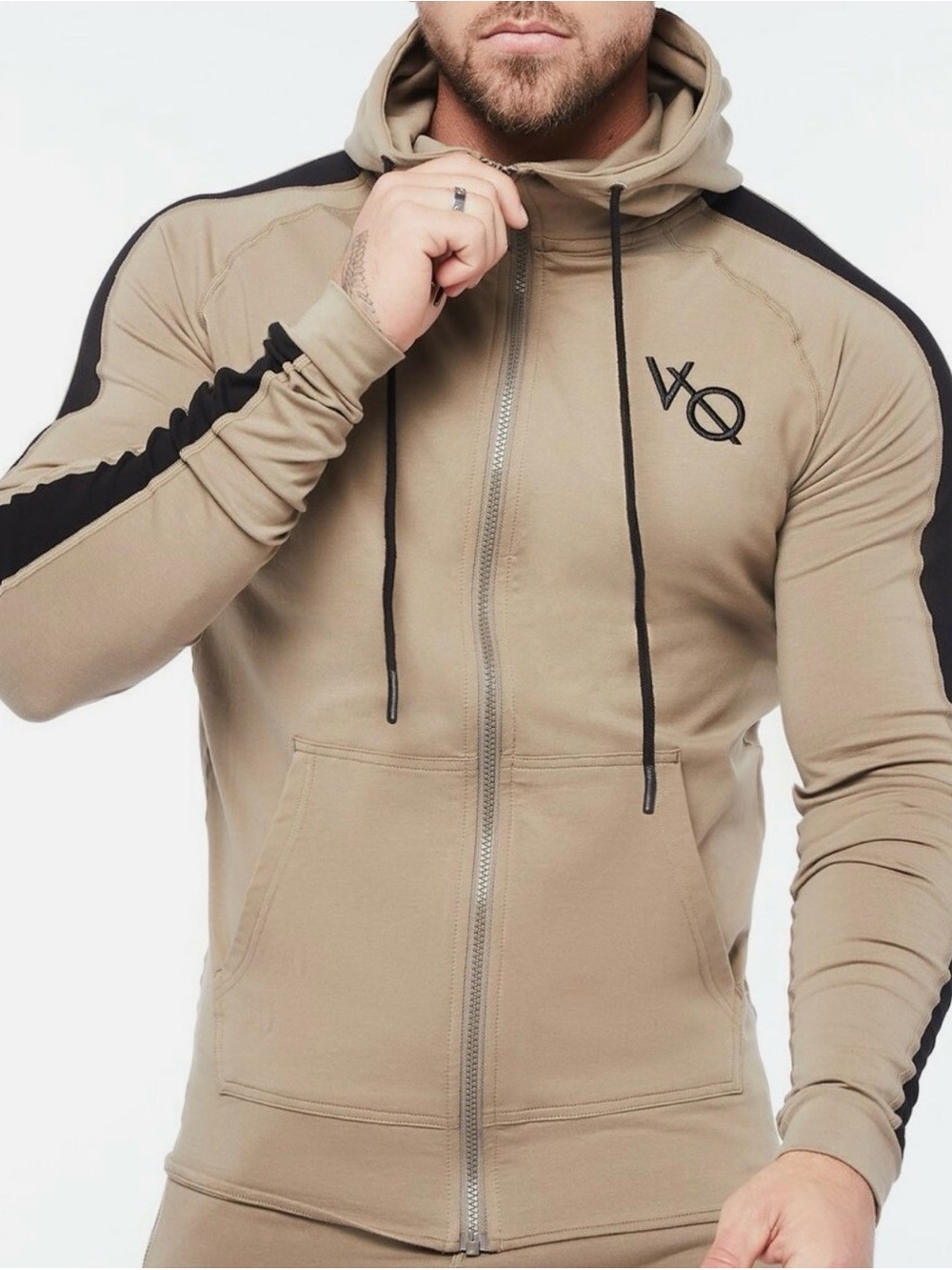 NWOT Men’s Vanquish Fitness Pullover Hoodie L